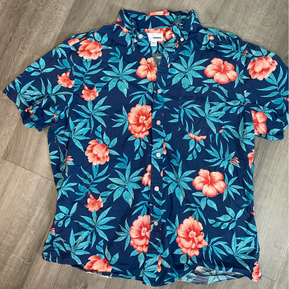 Sonoma Hawaiian Tropical Short Sleeve Button Up